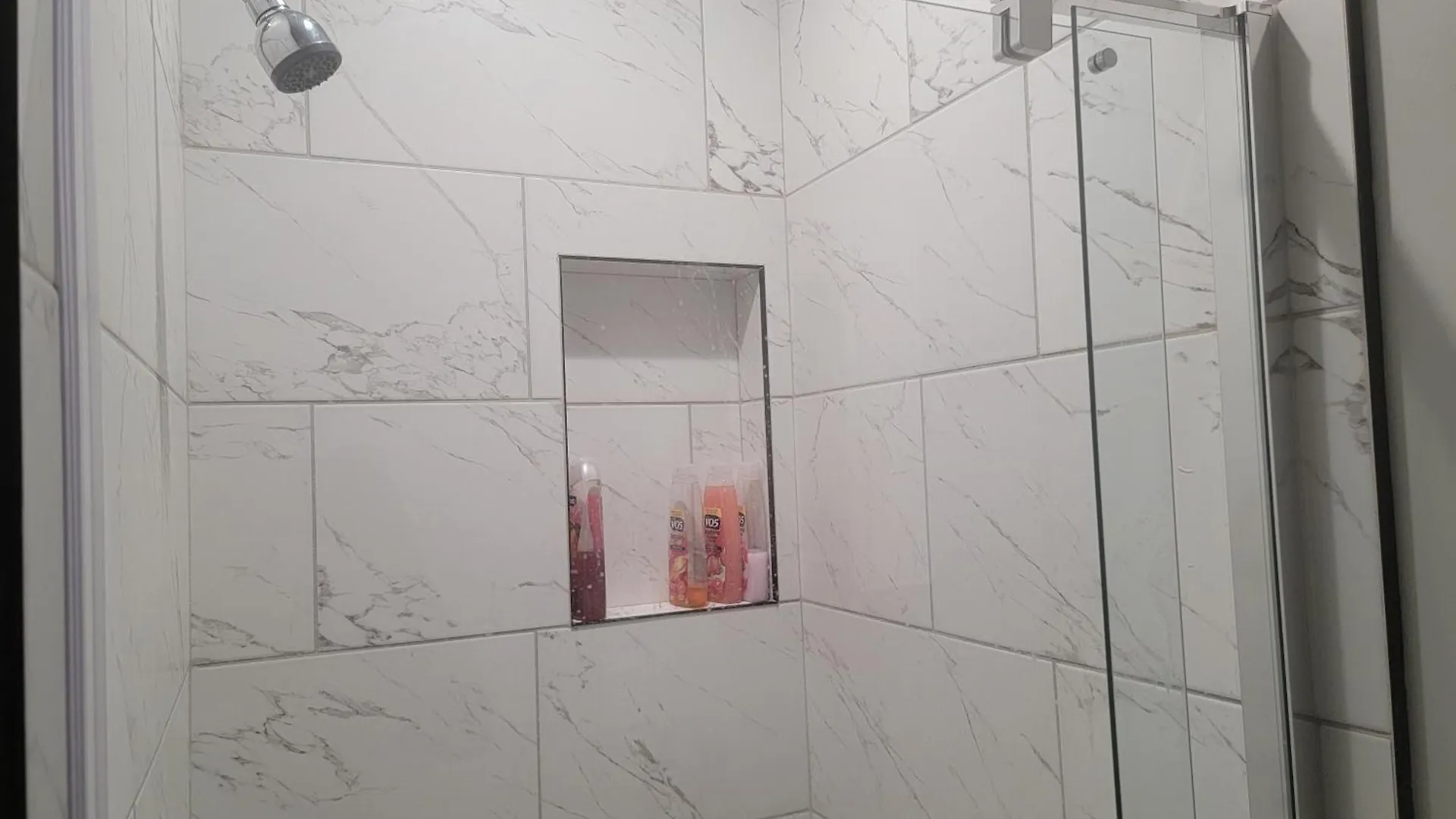 別荘 Beautiful 4 Bedroom House Near Downtown Columbus With Garage Parking And Backyard 米国